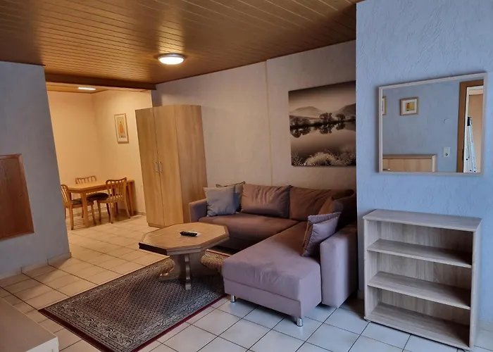 公寓 Fewo-central-traben 特拉本特拉巴赫